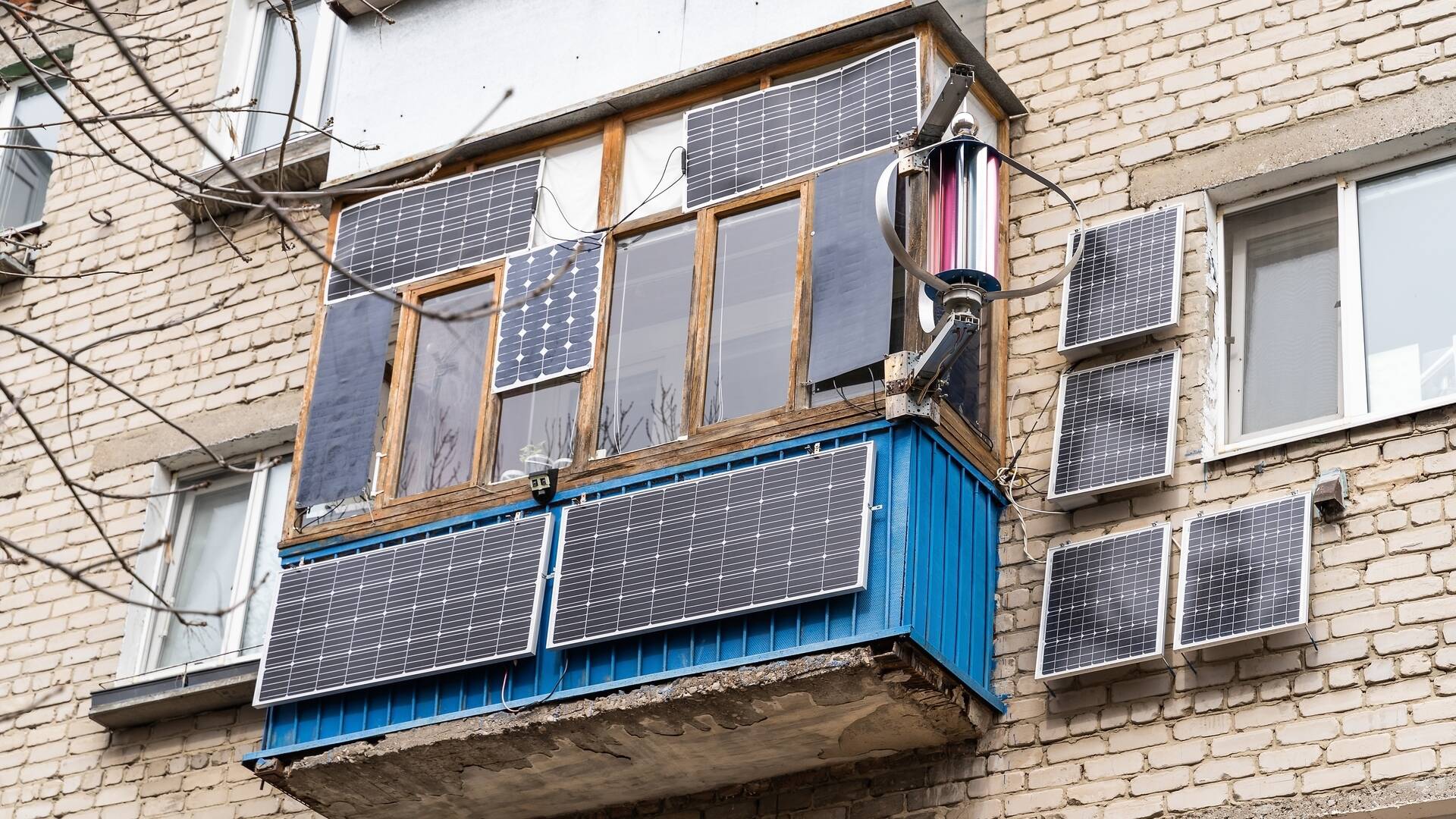 2026_OFQ2_balcony solar.jpg