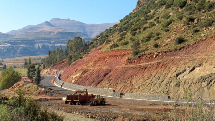 2025_lesotho road.jpg 2025_lesotho road.jpg